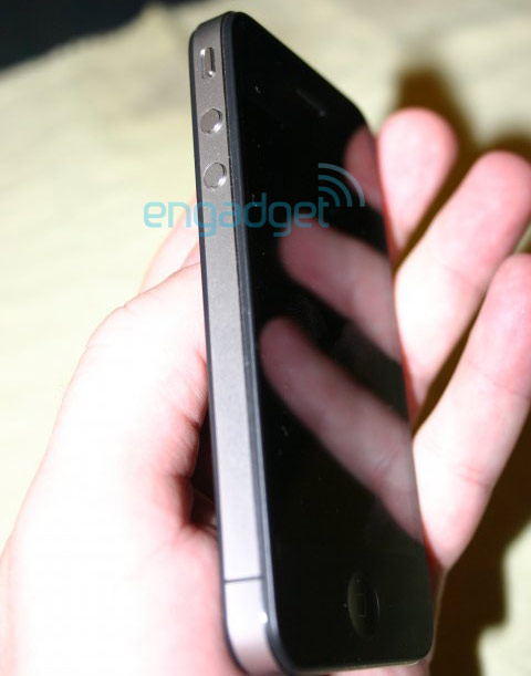 iphone4main-engadget-kerodicas