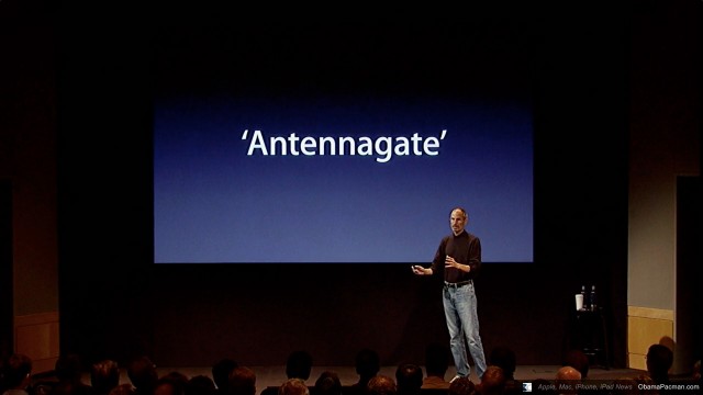 AntennaGate-Apple-iPhone-4