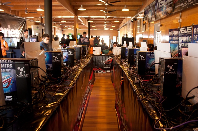 Rog_Arena_00_kerodicas